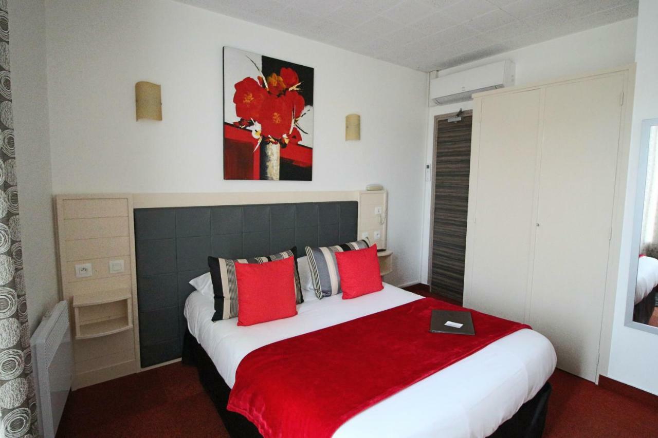 Hotel De La Plage Saint-Palais-sur-Mer Bagian luar foto
